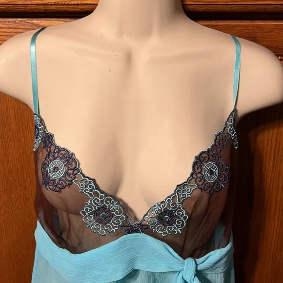 Victoria Secret Nighty💙 - Picture 6 of 9